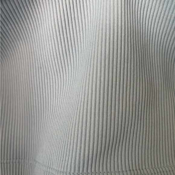 ‼️Price Drop‼️End of Summer Sale‼️ H&M Light Blue Ribbed Halter Crop Top S - Picture 5 of 5